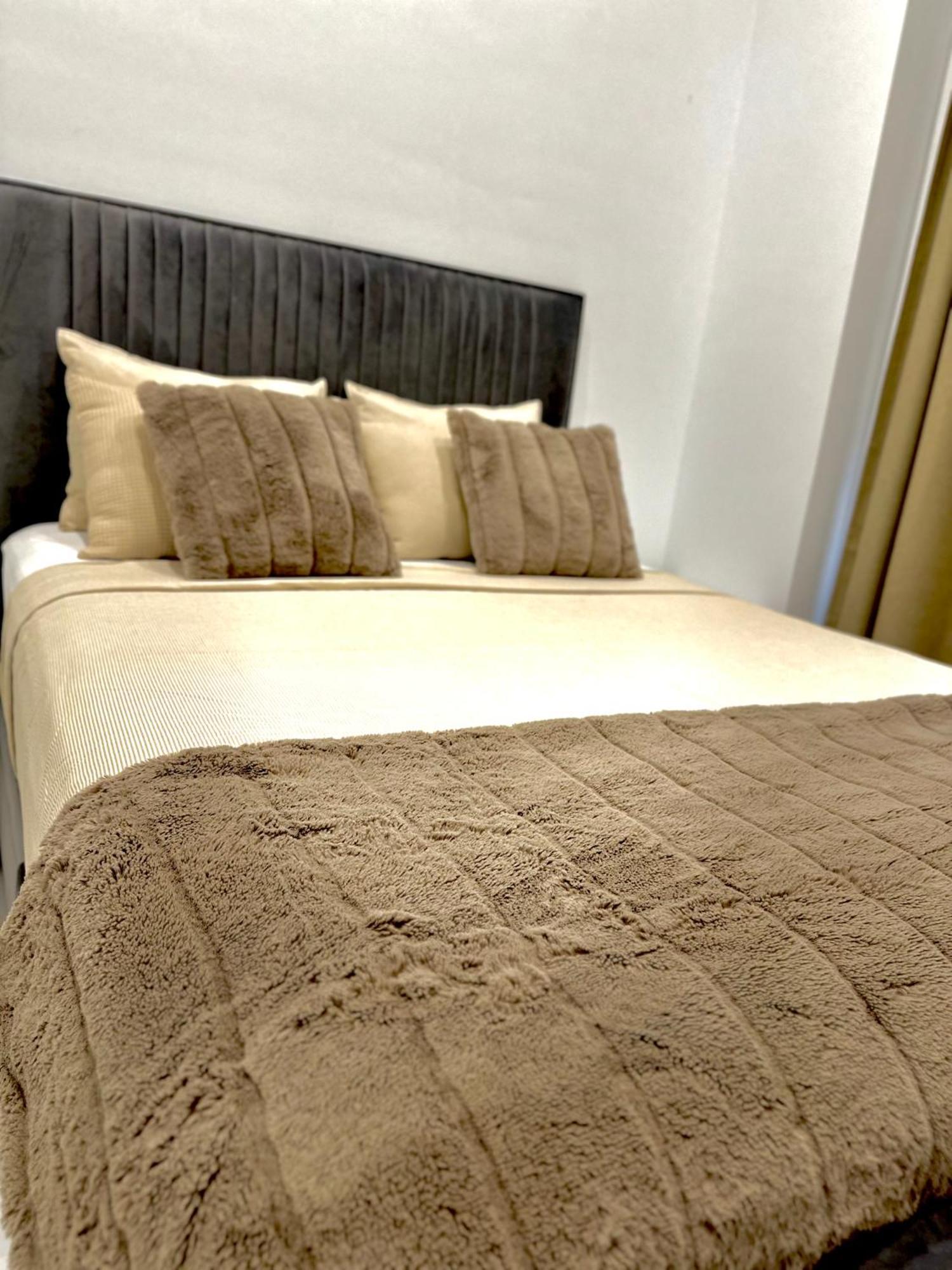 Mark Suite B8 푸엔히롤라 외부 사진